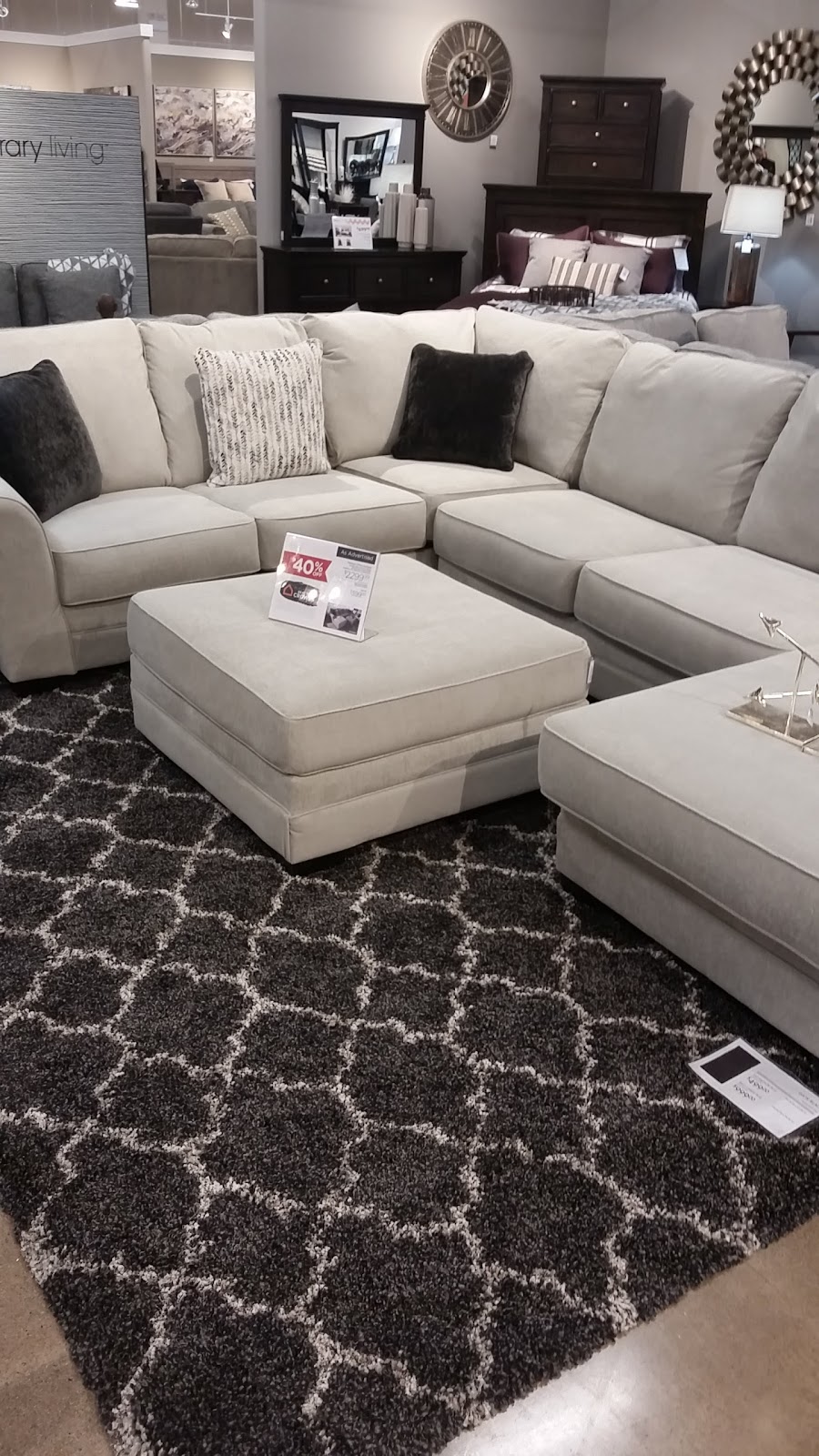 Ashley HomeStore | 45 Red Maple Rd, Richmond Hill, ON L4B 4M6, Canada | Phone: (905) 763-6020