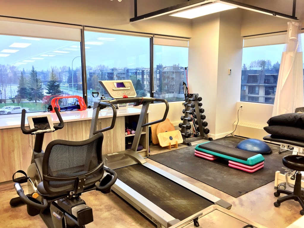 Market Mall Physio & Chiro - ptHealth | 4935 40 Ave NW #328, Calgary, AB T3A 2N1, Canada | Phone: (403) 774-5993