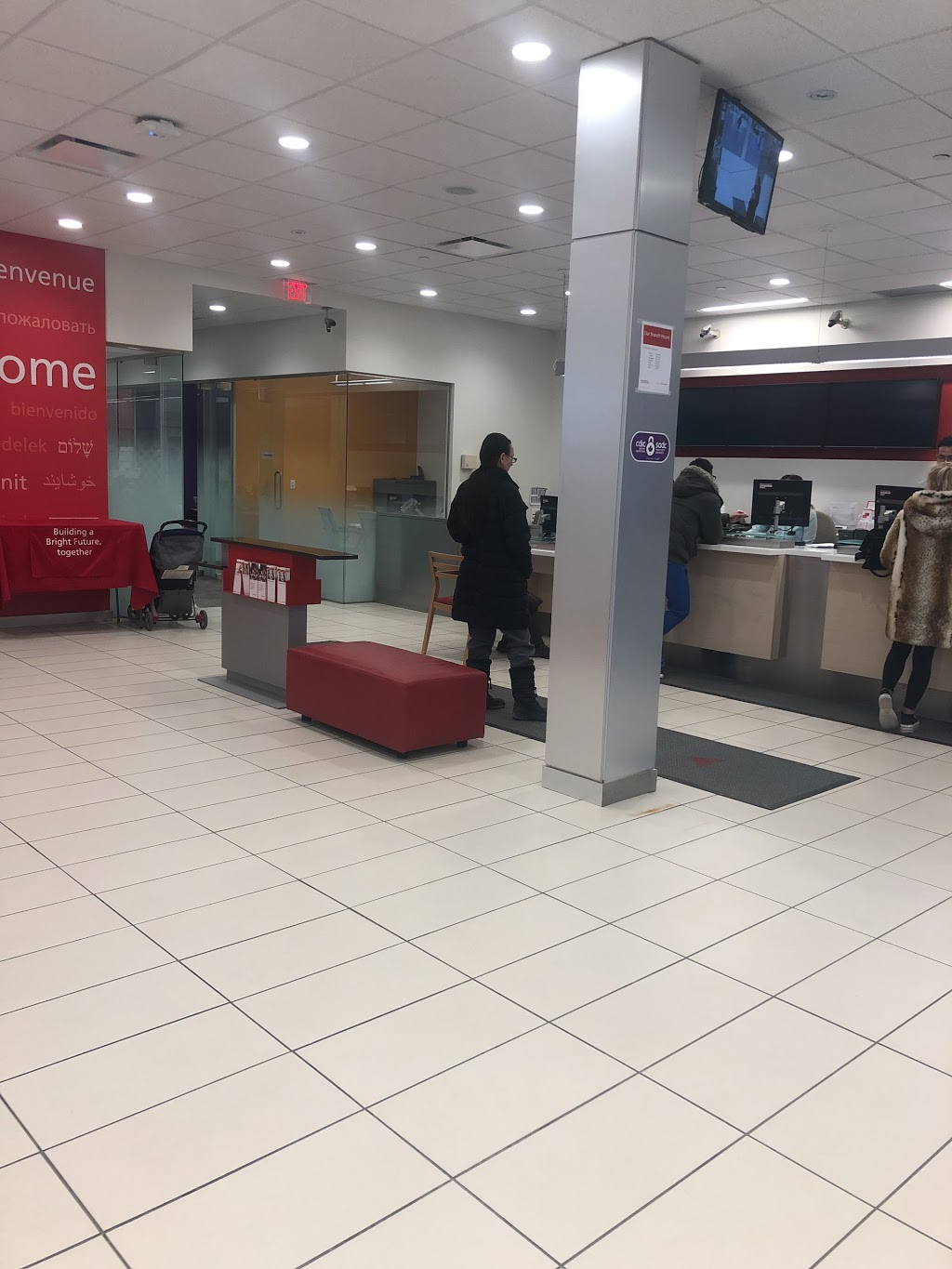 Scotiabank | 45 Overlea Blvd, Toronto, ON M4H 1C2, Canada | Phone: (416) 421-3900