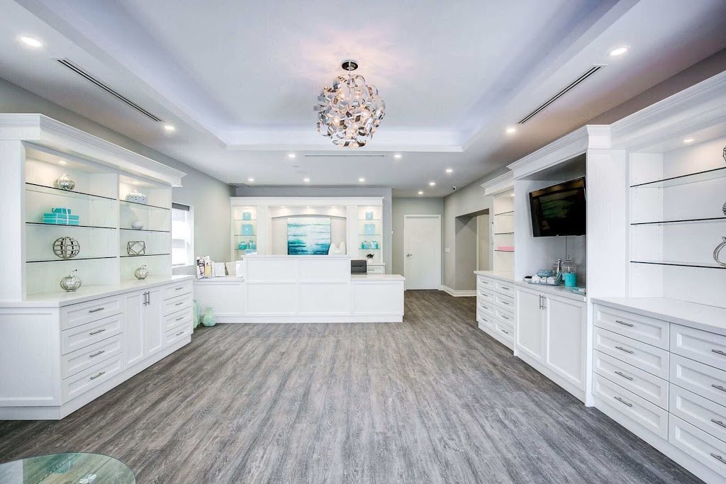 Signature Cosmetic Clinic Mississauga | 1651 Lakeshore Rd W, Mississauga, ON L5J 1J4, Canada | Phone: (905) 771-1376