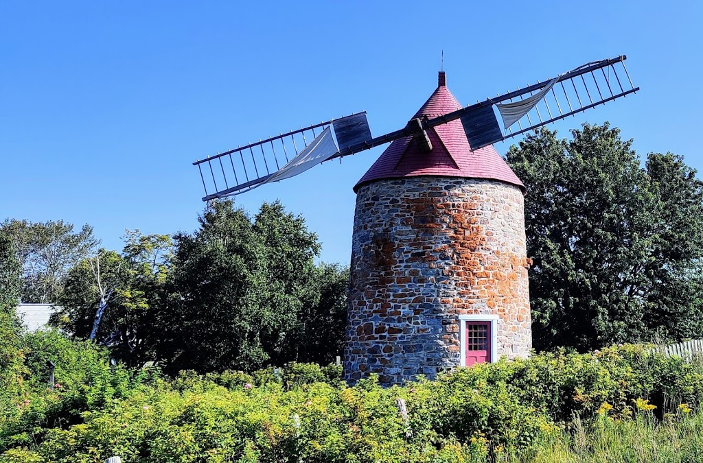 Les Moulins de lIsle-Aux-Coudres | 36 Chemin du Moulin, LIsle-aux-Coudres, QC G0A 1X0, Canada | Phone: (418) 760-1065