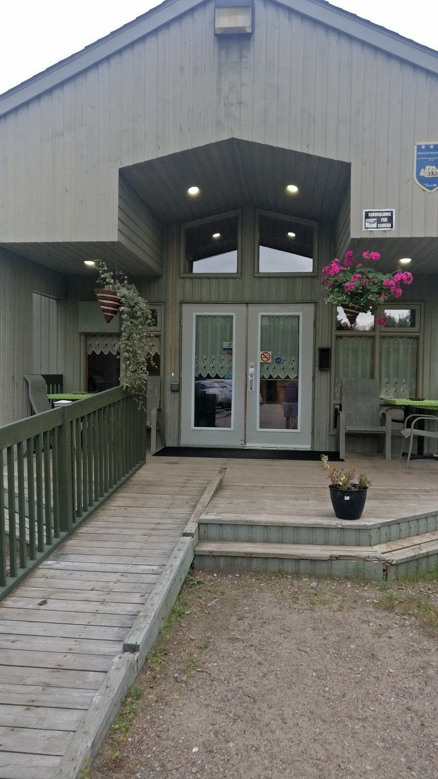 Refuge du moulin deau | 4201 Rue des Peupliers, La Doré, QC G8J 1E5, Canada | Phone: (418) 256-3799