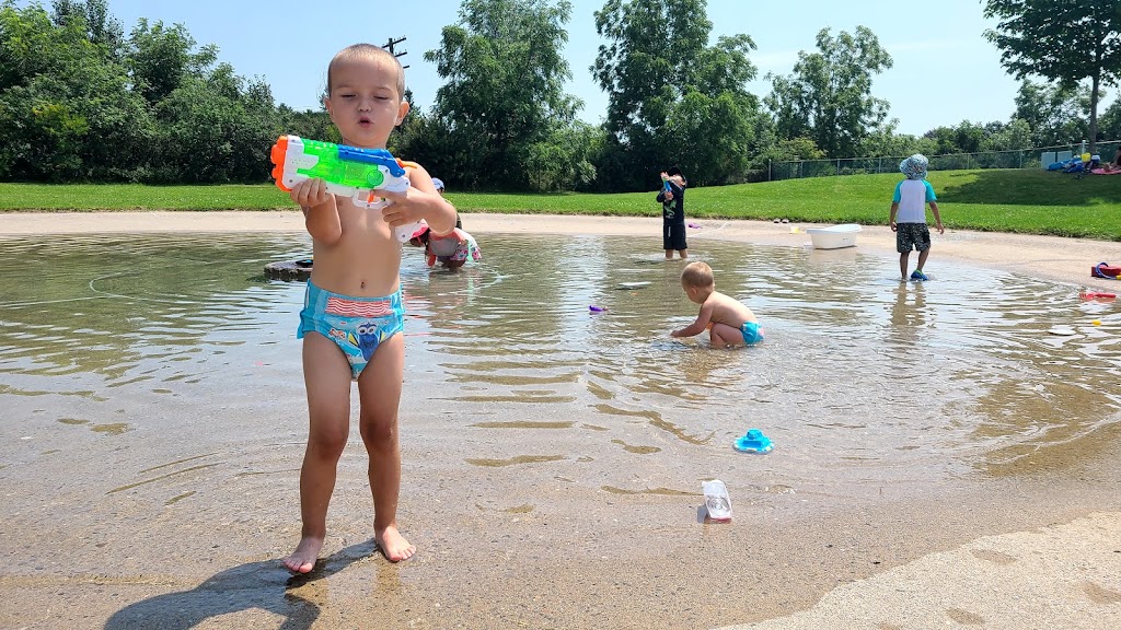 Maryvale Park Outdoor Pool | 5 Trestleside Grove, Scarborough, ON M1R 5A9, Canada | Phone: (416) 447-8261