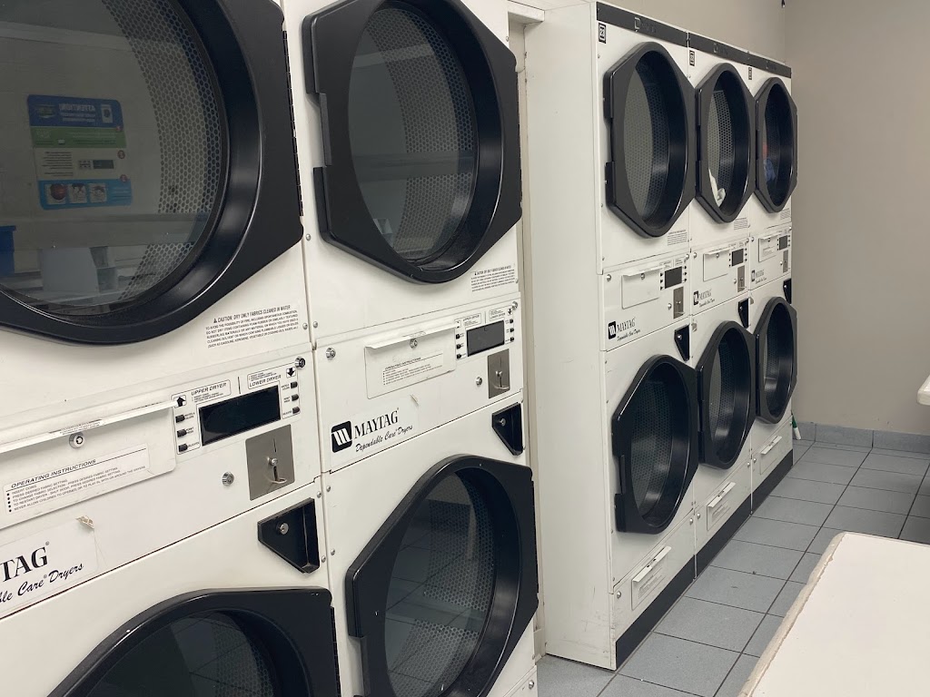 Coin laundry | 2626 Eglinton Ave W, York, ON M6M 1T4, Canada | Phone: (905) 897-0900