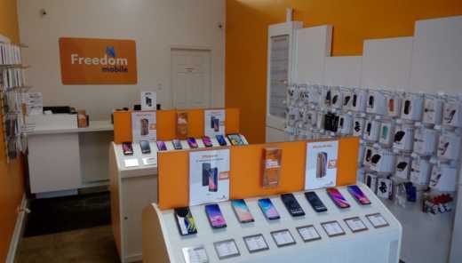 Freedom Mobile | Cedar Heights Plaza, 665 Markham Rd Unit 5, Scarborough, ON M1H 2A4, Canada | Phone: (647) 771-7299