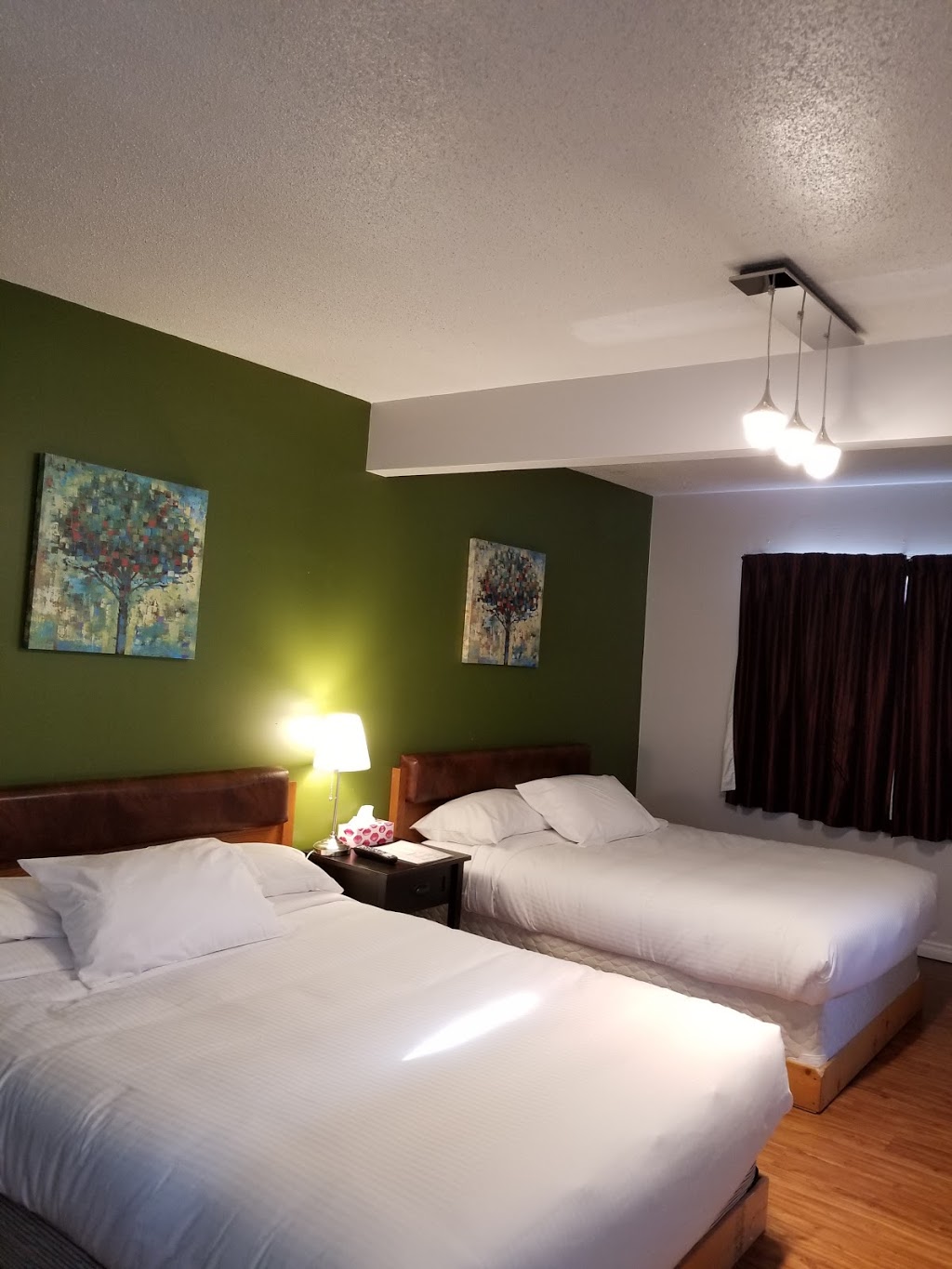 Sun Plaza Motel | 506 Main Ave W, Sundre, AB T0M 1X0, Canada | Phone: (403) 638-3516