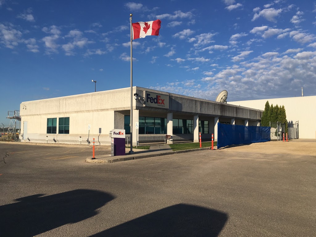 FedEx Ship Centre | 1950 Sargent Ave, Winnipeg, MB R3H 1C8, Canada | Phone: (800) 463-3339