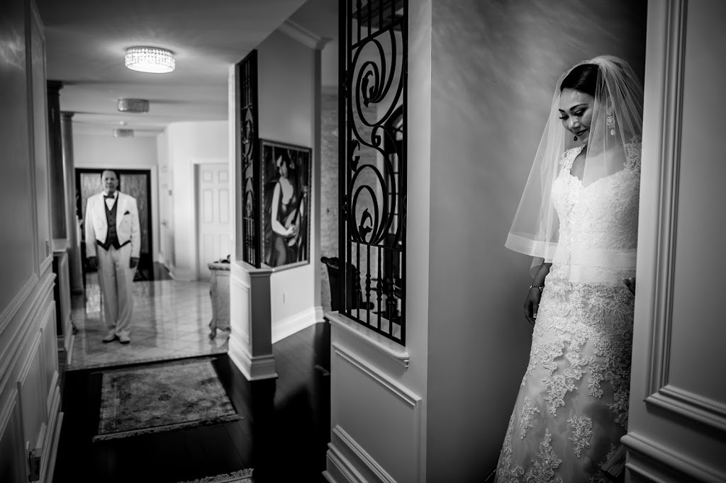 John and Veronica Photography | 4001 Don Mills Rd #149, North York, ON M2H 3J8, Canada | Phone: (647) 686-7276