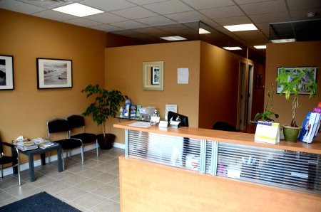 Healing Hands Family Chiropractic & Massage Centre | 3391 Bathurst St, North York, ON M6A 2B8, Canada | Phone: (416) 781-9355