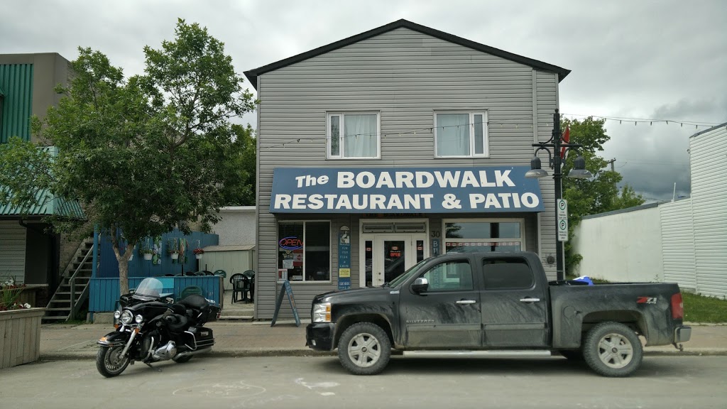 Boardwalk Restaurant & Patio | 30 Main St, Winnipeg Beach, MB R0C 3G0, Canada | Phone: (204) 389-5945