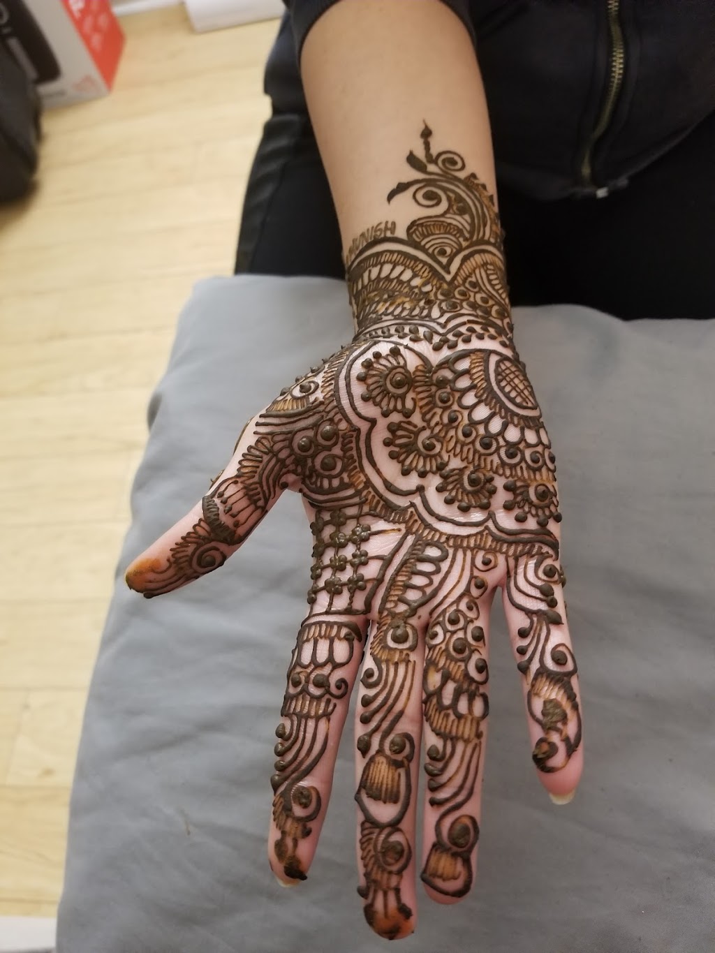 Lalanis Henna Art | 1700 Eglinton Ave E, North York, ON M4A 2X4, Canada | Phone: (647) 926-3963