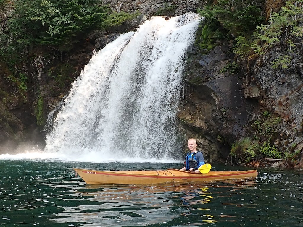 Natural Escapes Kayaking and Canoeing | 1115 Pine Ridge Crescent, Revelstoke, BC V0E 2S1, Canada | Phone: (250) 837-7883