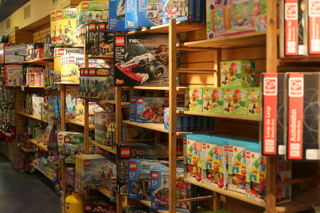 Treasure Island Toys Ltd | 581 Danforth Ave, Toronto, ON M4K 1P9, Canada | Phone: (416) 778-4913