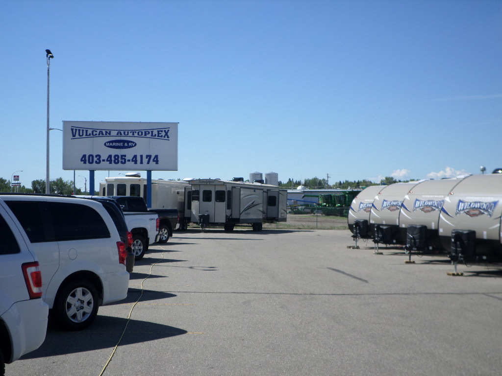 Vulcan Autoplex RV & Marine | 517 Service Rd, Vulcan, AB T0L 2B0, Canada | Phone: (855) 330-4174