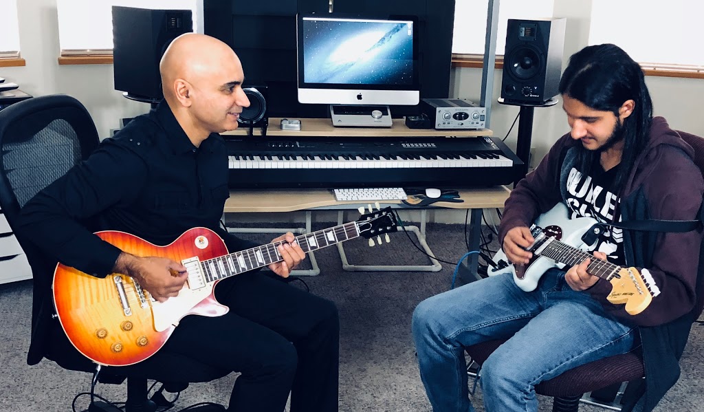 Coach Sandhu Guitar Studio | 7137 122a St, Surrey, BC V3W 0M1, Canada | Phone: (604) 722-9894