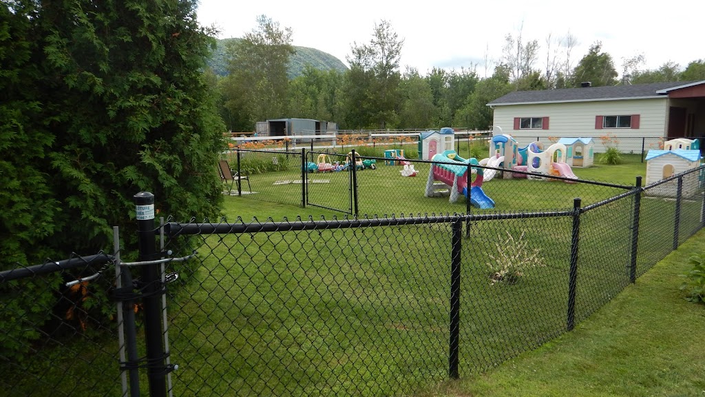 Nursery Workplace Domestic | Nursery Mont St-Hilaire | 1200 Bd Sir-Wilfrid-Laurier, Mont-Saint-Hilaire, QC J3G 4S6, Canada | Phone: (450) 446-2912