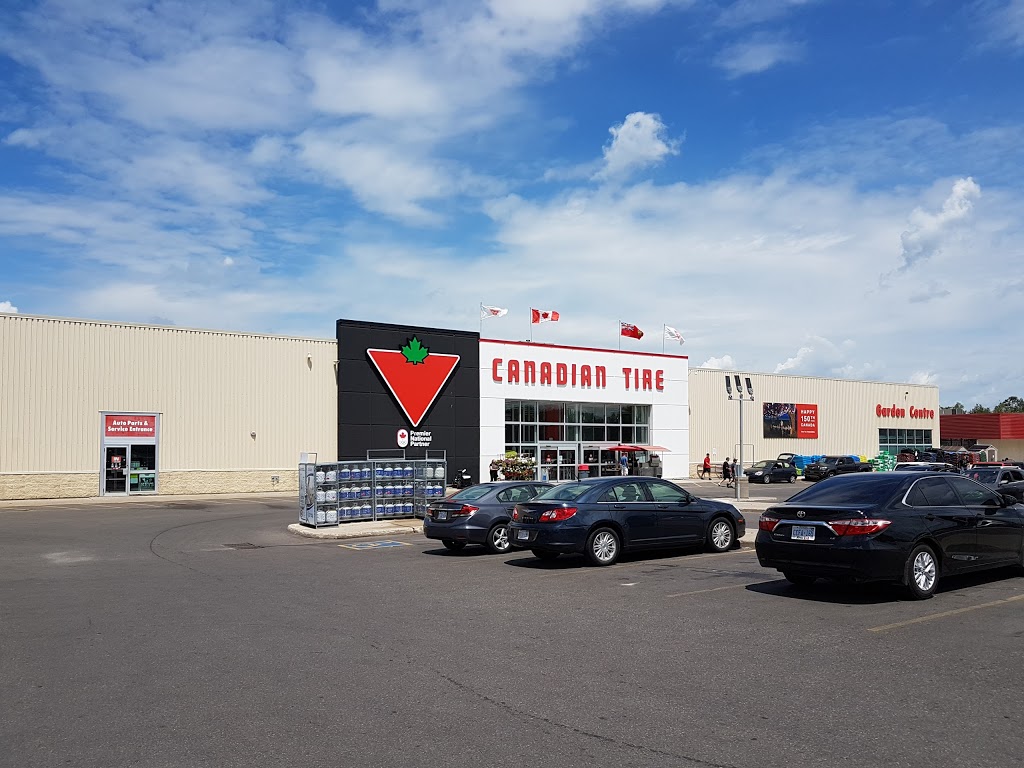 Canadian Tire - Guelph North, ON | 10 Woodlawn Rd E, Guelph, ON N1H 1G7, Canada | Phone: (519) 821-3414