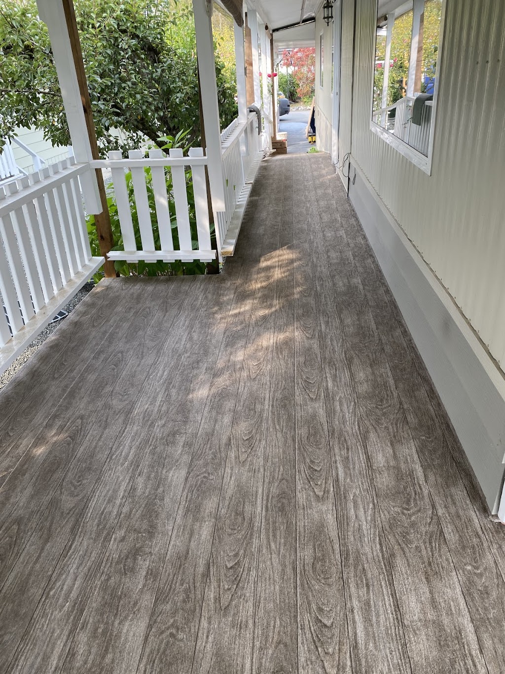 BC Vinyl Deck | 6347 Fairview Way, Duncan, BC V9L 3Y5, Canada | Phone: (250) 891-5468