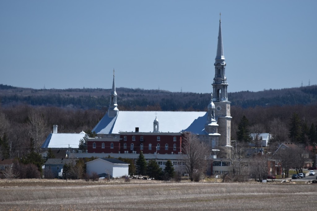 Église catholique Saint-Ignace | 148 Rue du Manoir E #90, Cap-Saint-Ignace, QC G0R 1H0, Canada | Phone: (418) 246-5328