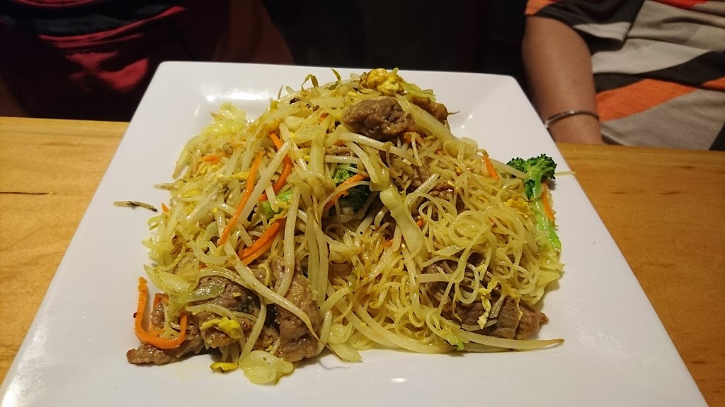 Kiwi Rice & Noodle Bar | 621 Dixon Rd, Etobicoke, ON M9W 1H7, Canada | Phone: (647) 348-8882