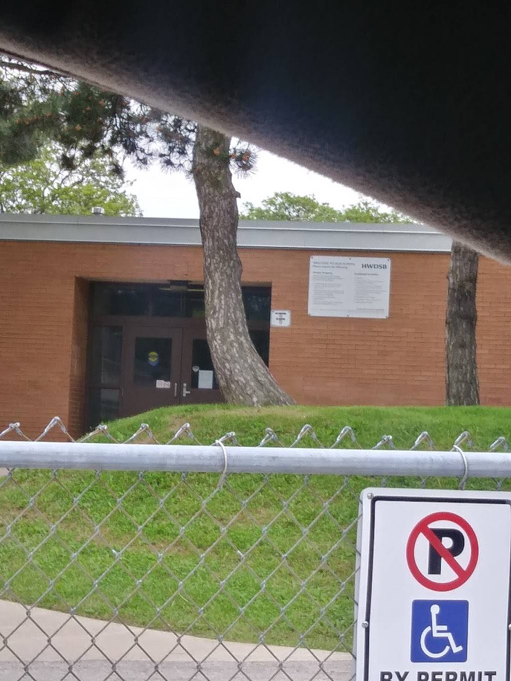 Buchanan Park Elementary School | 30 Laurier Ave, Hamilton, ON L9C 3R9, Canada | Phone: (905) 387-5212