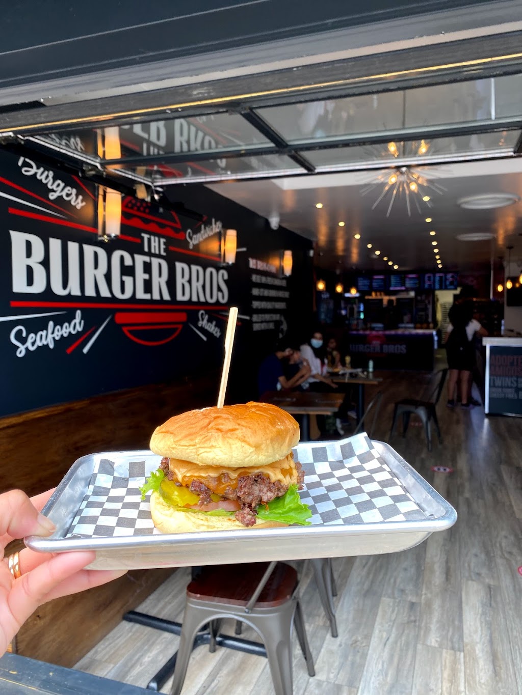 The Burger Bros (Toronto) | 1316 Bloor St W, Toronto, ON M6H 1P2, Canada | Phone: (416) 533-4044