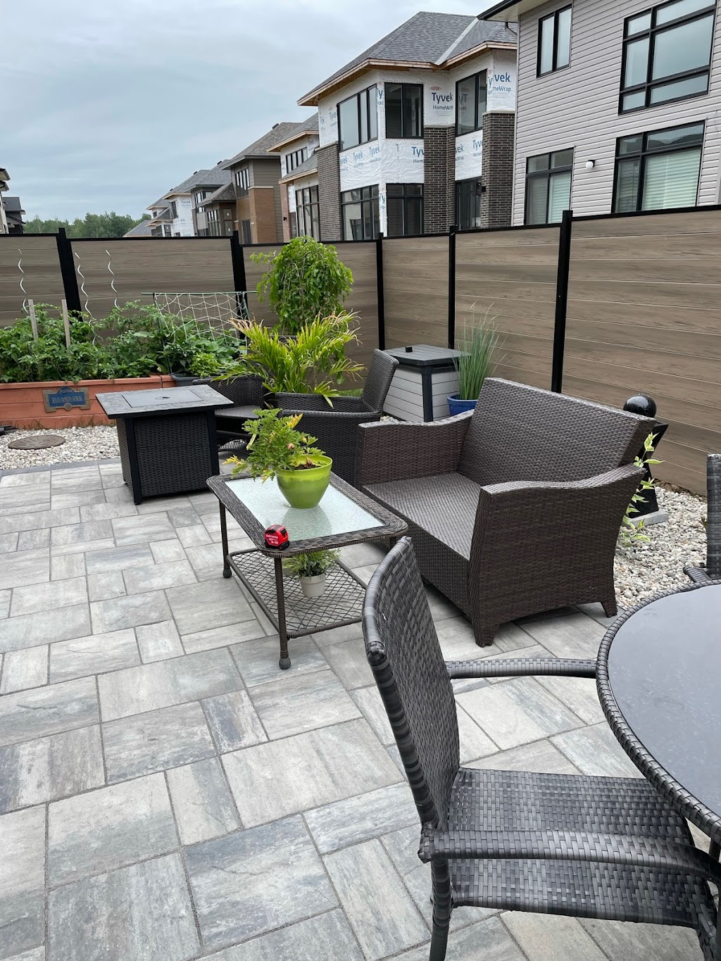 Fencescape | 1308 Humber Pl, Ottawa, ON K1B 3W3, Canada | Phone: (613) 617-4414