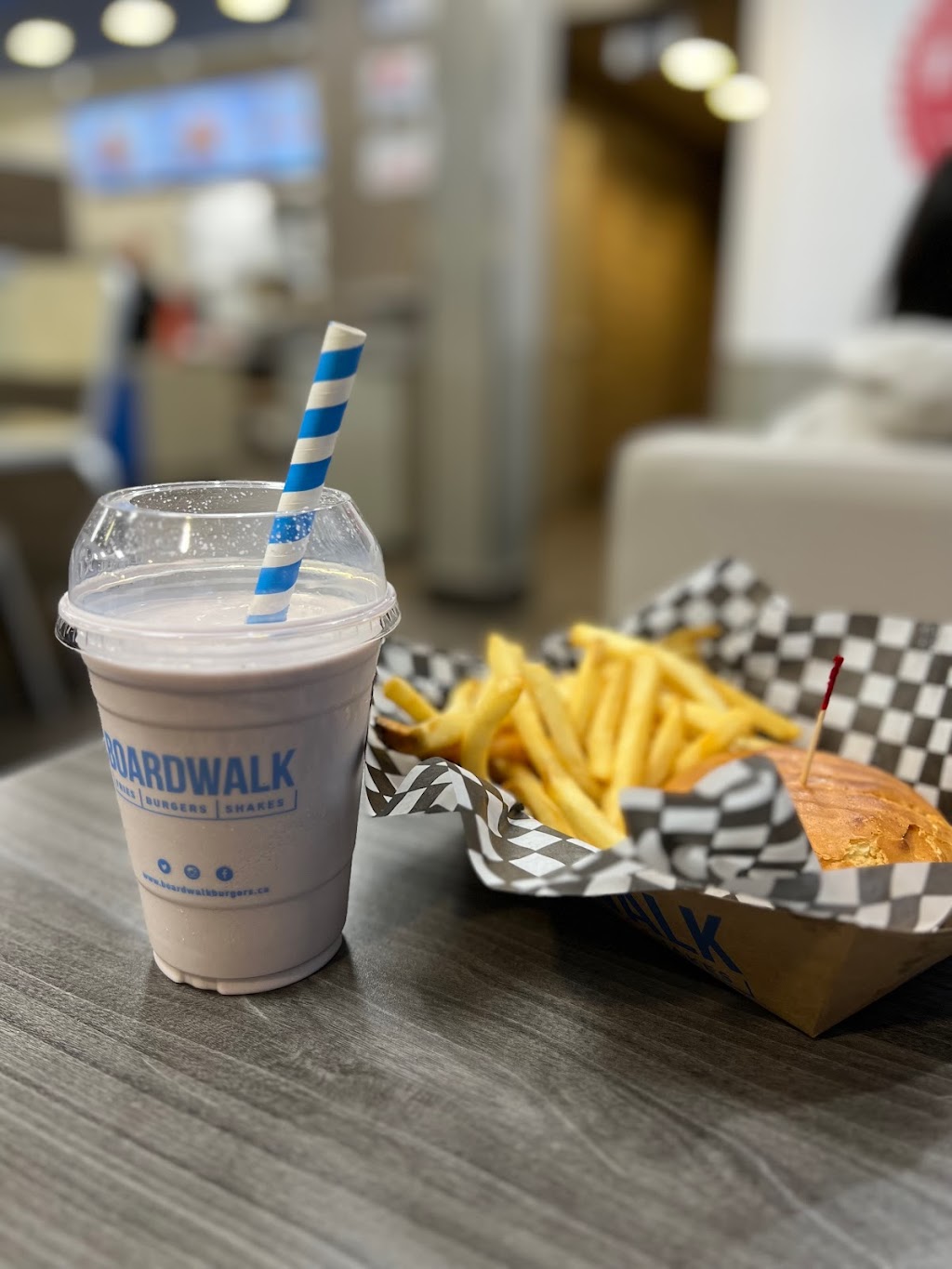 Boardwalk Fries Burgers Shakes - Abbotsford | 30770 Fraser Hwy, Abbotsford, BC V2T 5P5, Canada | Phone: (604) 744-4449