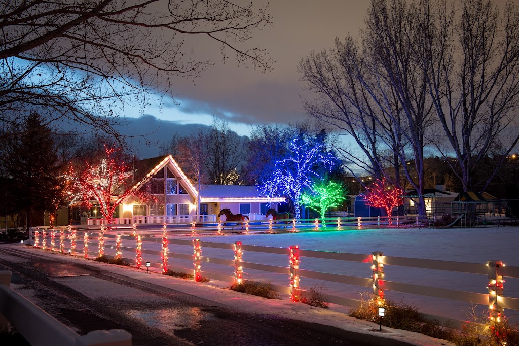 Bright West Holiday Lighting | 225 Railway St E Unit 9, Cochrane, AB T4C 2C3, Canada | Phone: (403) 990-7210