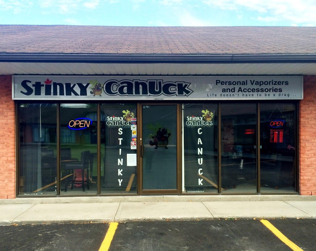 Stinky Canuck | 255 Glen Miller Rd #15, Trenton, ON K8V 5P8, Canada | Phone: (613) 922-6976