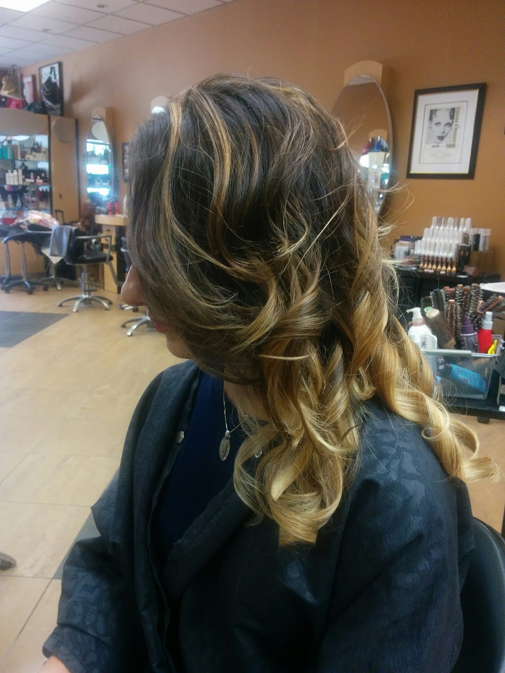 Hair Designs By Mimma | 361 Carrville Rd, Richmond Hill, ON L4C 6E4, Canada | Phone: (905) 886-0740