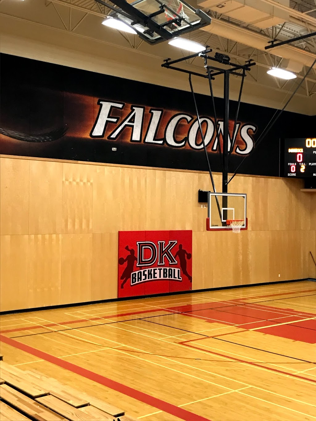 École Dr. Knox Middle School | 121 Drysdale Blvd, Kelowna, BC V1V 2X9, Canada | Phone: (250) 870-5130