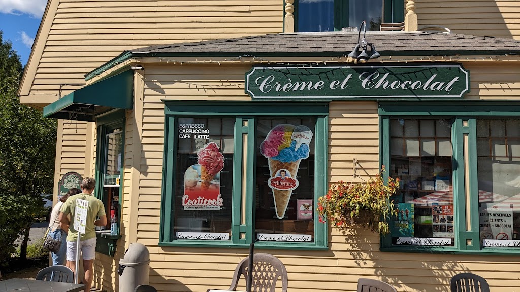 Crème Et Chocolat | 826, 1, Rue de St Jovite, Mont-Tremblant, QC J8E 3J8, Canada | Phone: (819) 425-9272