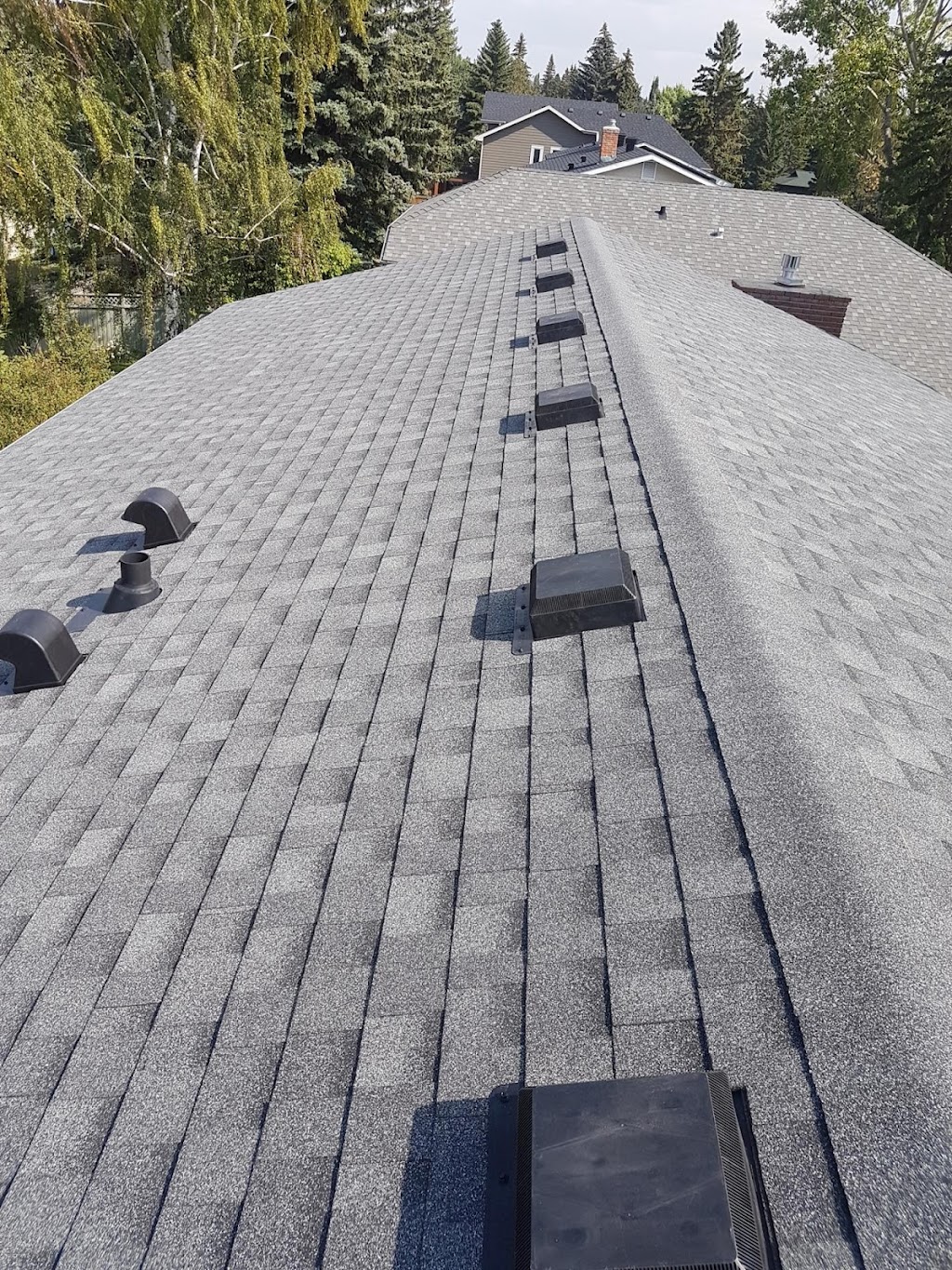 Holistic Roofing | 113 Willow Ridge Manor SW, Black Diamond, AB T0L 0H0, Canada | Phone: (403) 975-2705