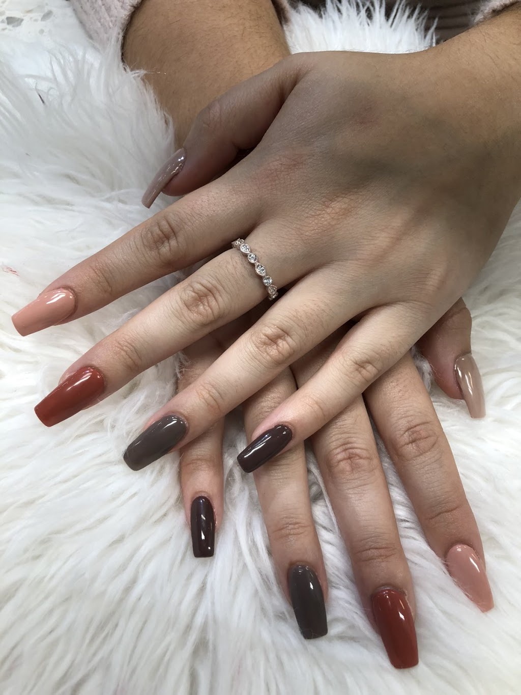 Regal Nails, Salon & Spa | 175 Murphy Rd, Orillia, ON L3V 0B5, Canada | Phone: (705) 325-6668