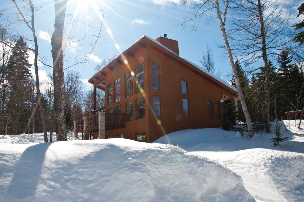 Aube Claire | 17 Chemin de la Conrad-Marie, Petite-Rivière-Saint-François, QC G0A 2L0, Canada | Phone: (581) 990-4717