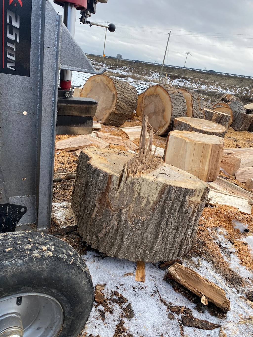 Canal RD Firewood | 1153 Canal Rd, Bradford, ON L3Z 2A6, Canada | Phone: (844) 732-7575