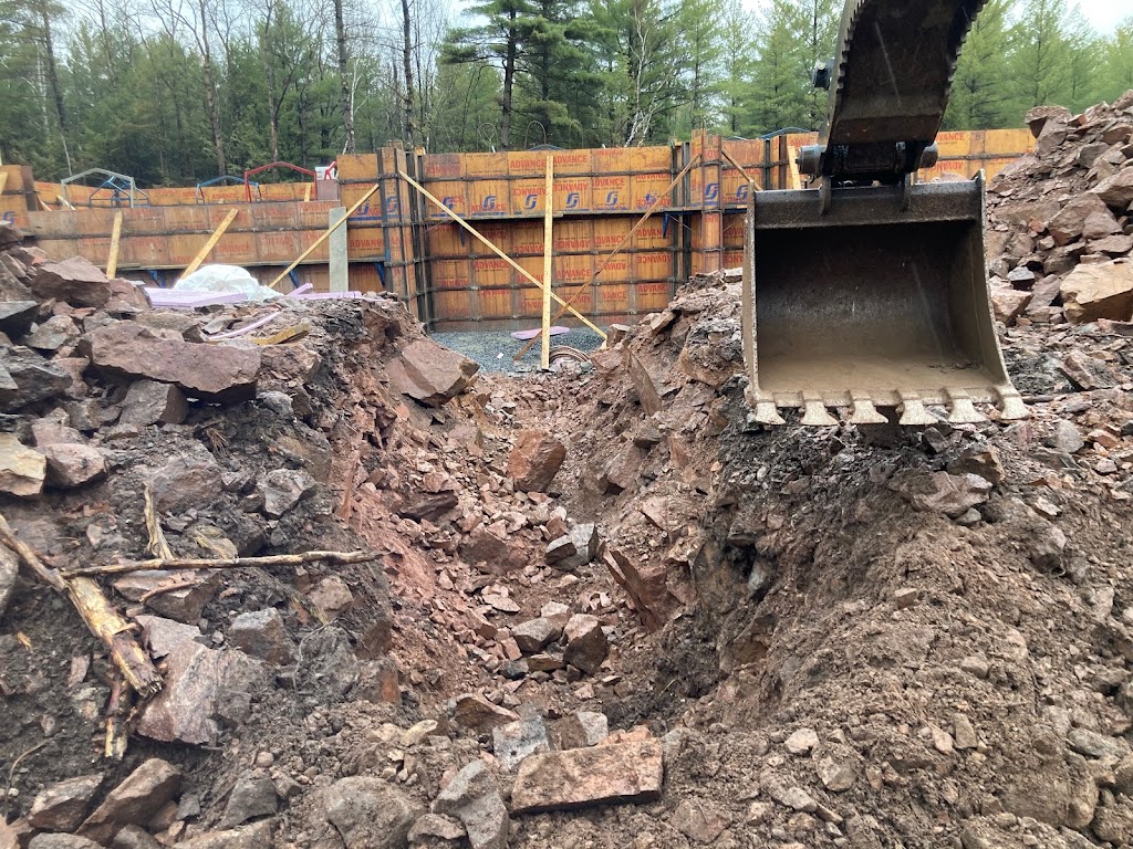 Excavation Gemco - Drain Français Laurentides | 17225 Rue du Corail, Mirabel, QC J7N 3T3, Canada | Phone: (514) 742-7568