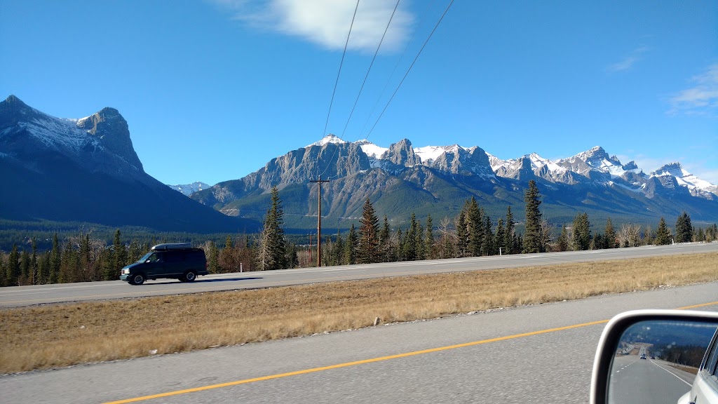 Banff & Canmore Sightseeing | 91 Bow Valley Trail, Canmore, AB T1W 1N8, Canada | Phone: (403) 678-4802