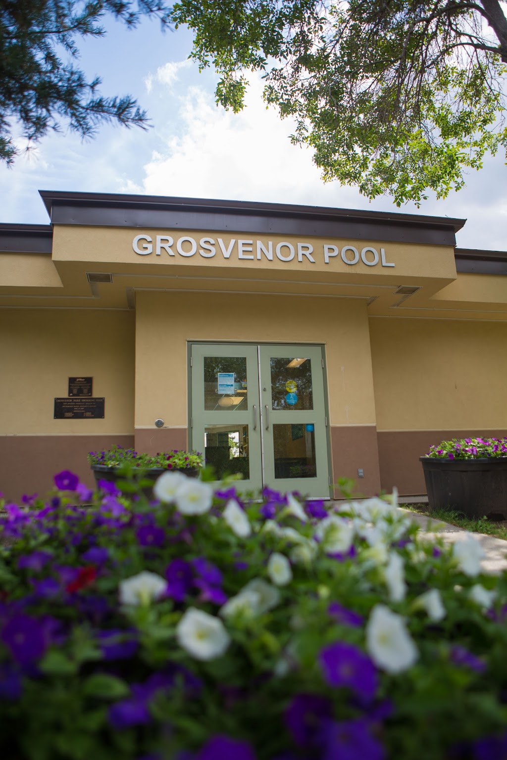 Grosvenor Outdoor Pool | 1 Grenfell Ave, St. Albert, AB T8N 0X6, Canada | Phone: (780) 458-2002