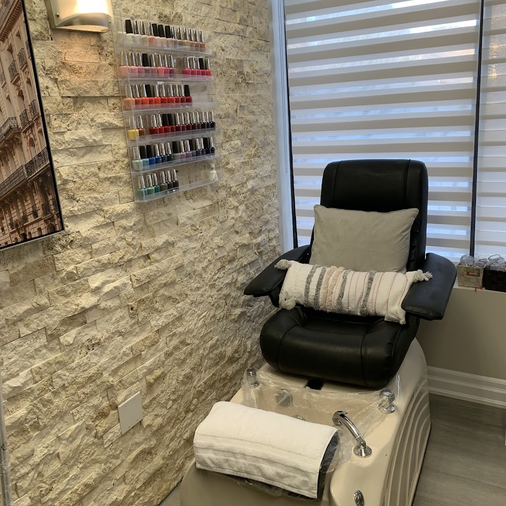 W beauty & nail | 1 Stone Mason Dr, Markham, ON L3P 6X3, Canada | Phone: (647) 992-4414