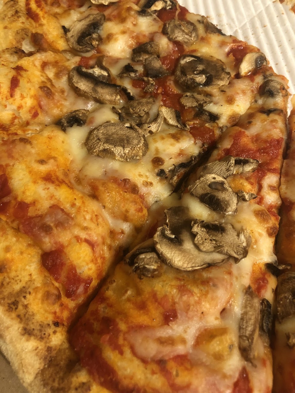 Pizza Pizza | 13237 Yonge St, Richmond Hill, ON L4E 1B6, Canada | Phone: (416) 967-1111