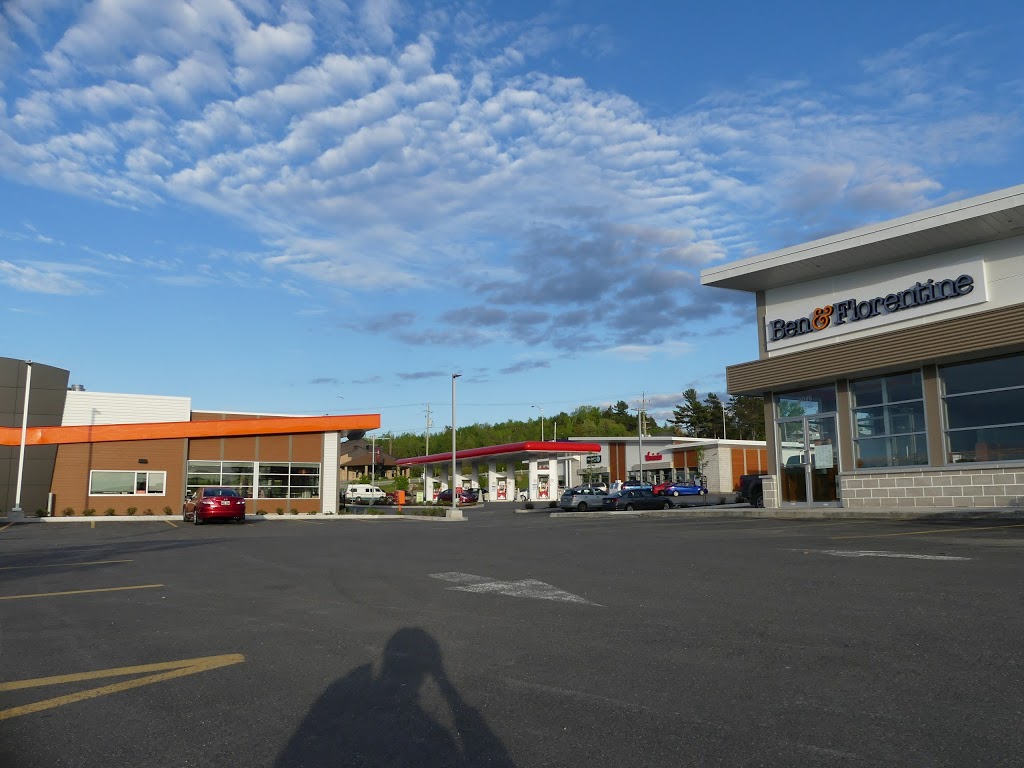 Petro-Canada | 2015 12e Avenue N, Sherbrooke, QC J1E 4J5, Canada | Phone: (819) 346-6353