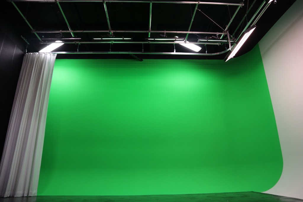 Reel Vision Studios | 2213 N Sheridan Way #104, Mississauga, ON L5K 1A3, Canada | Phone: (844) 606-1326