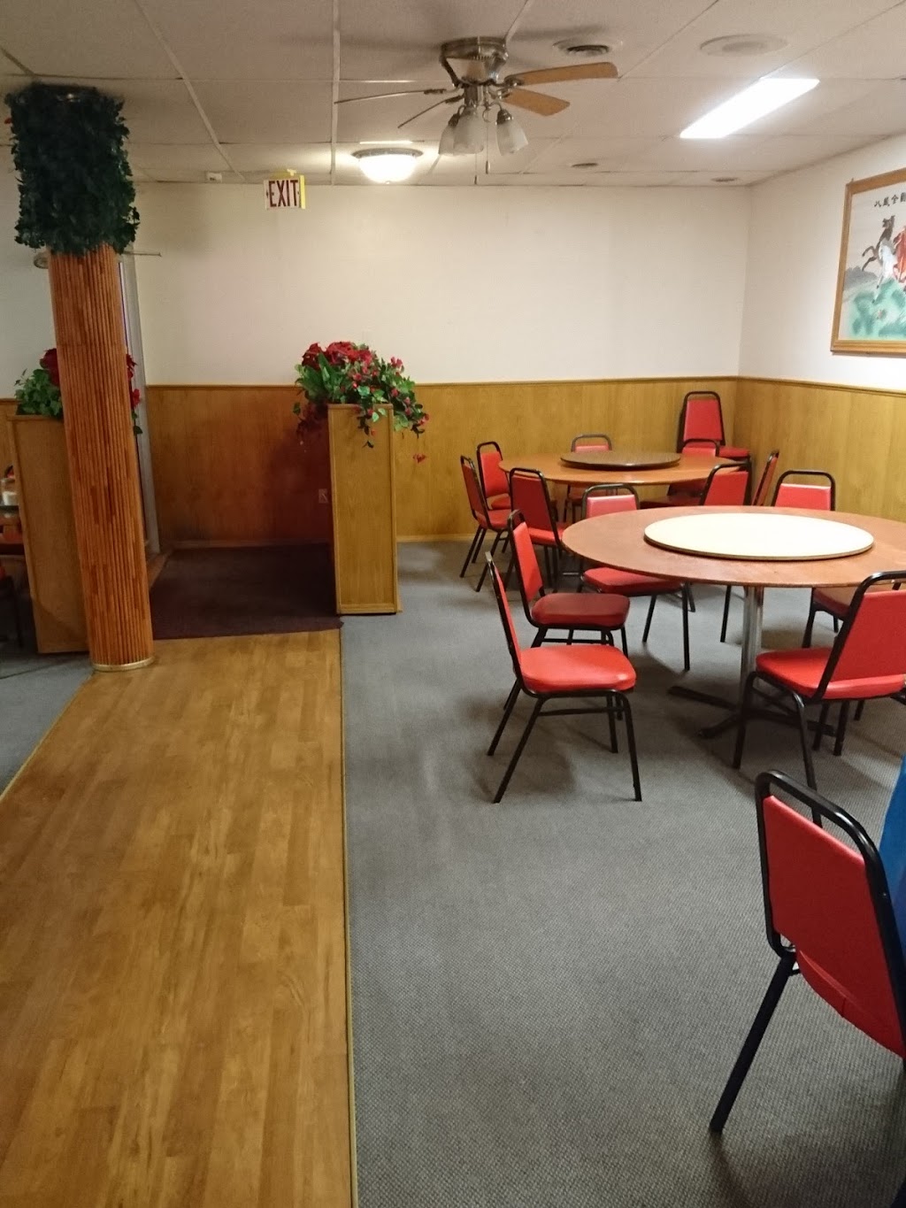 China Inn Restaurant | 403 33rd Street West, Saskatoon, SK S7L 0V5, Canada | Phone: (306) 242-3322