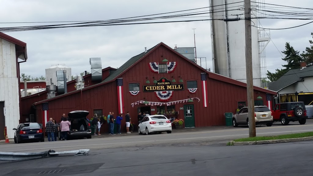 Mayer Bros Cider Mill Store | 1540 Seneca Creek Rd, Buffalo, NY 14224, USA | Phone: (716) 668-5260