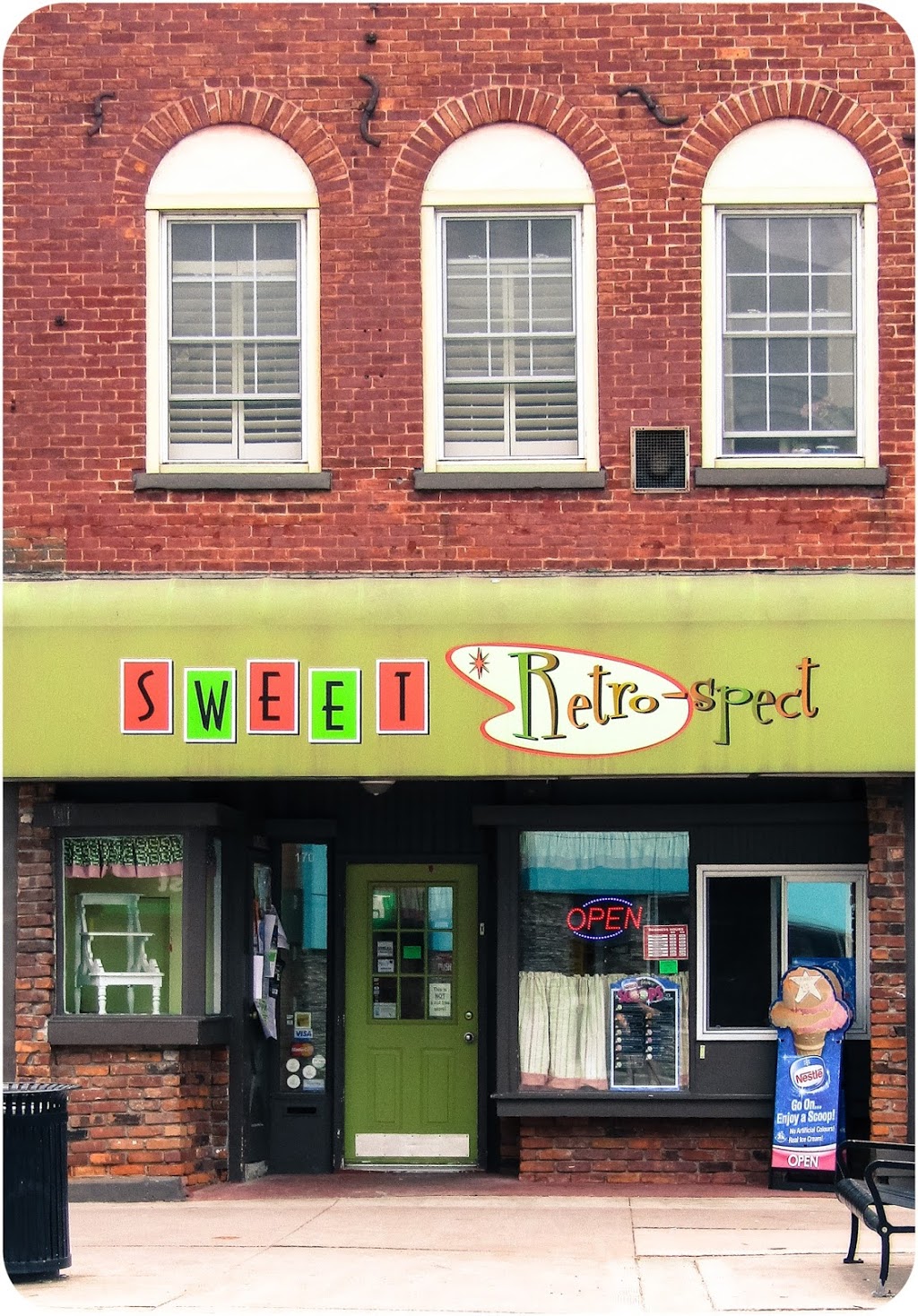 Sweet Retro-Spect | 170 Queen St, Dunnville, ON N1A 1H7, Canada | Phone: (905) 774-8725