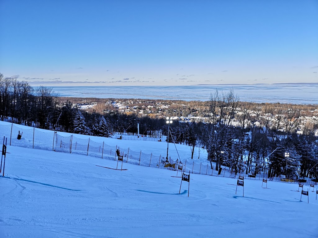 Craigleith Ski Club | 164 Craigleith Rd, The Blue Mountains, ON L9Y 0S4, Canada | Phone: (705) 445-3847