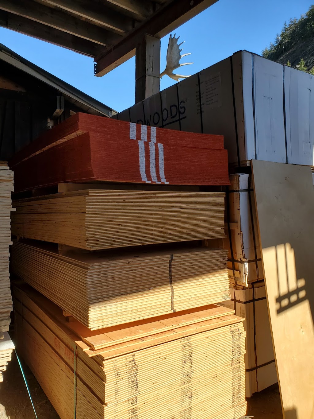 Cutter Lumber | 3745 Sooke Rd, Victoria, BC V9B 5Y9, Canada | Phone: (778) 700-2289