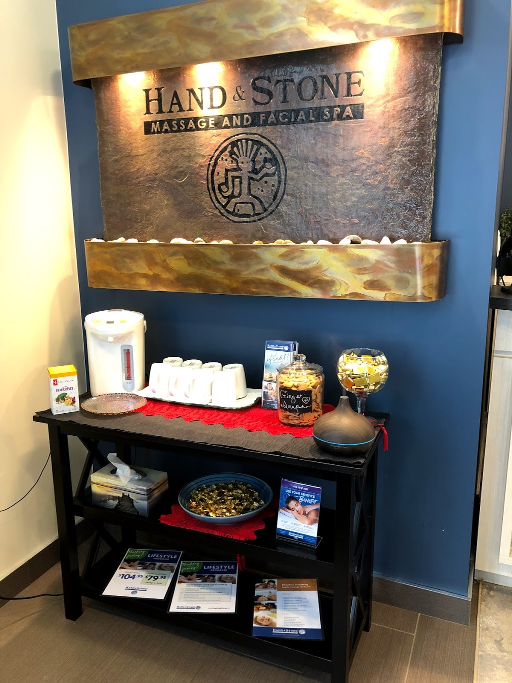 Hand & Stone Massage and Facial Spa - Toronto Dan Leckie | 410 Lake Shore Boulevard West, Dan Leckie Way, Toronto, ON M5V 2V9, Canada | Phone: (647) 347-4909